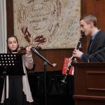 Ученици Музичке школе Исидор Бајић на почетку програма